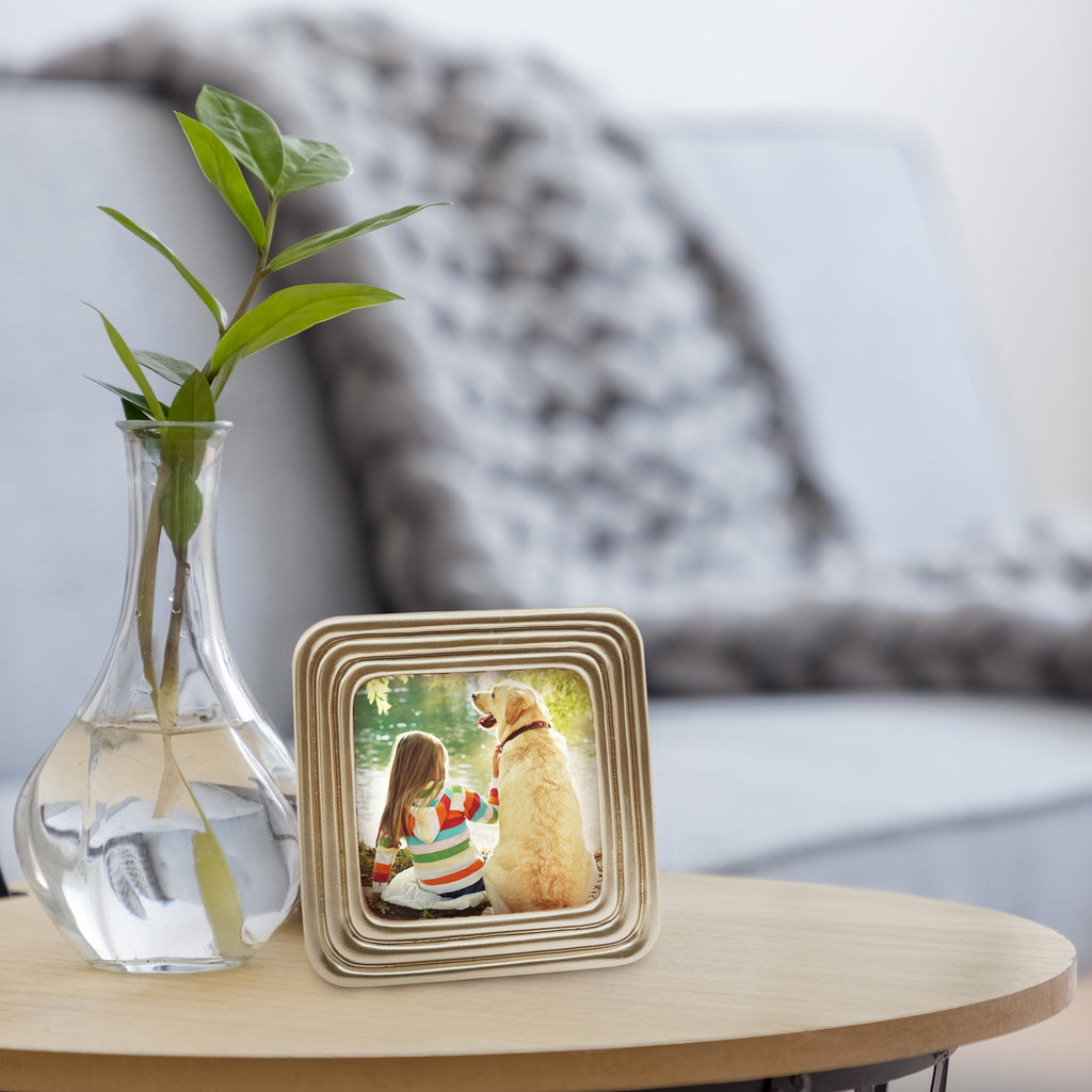 Gold Ribbed Dog Easel Picture Frame, 4x4
