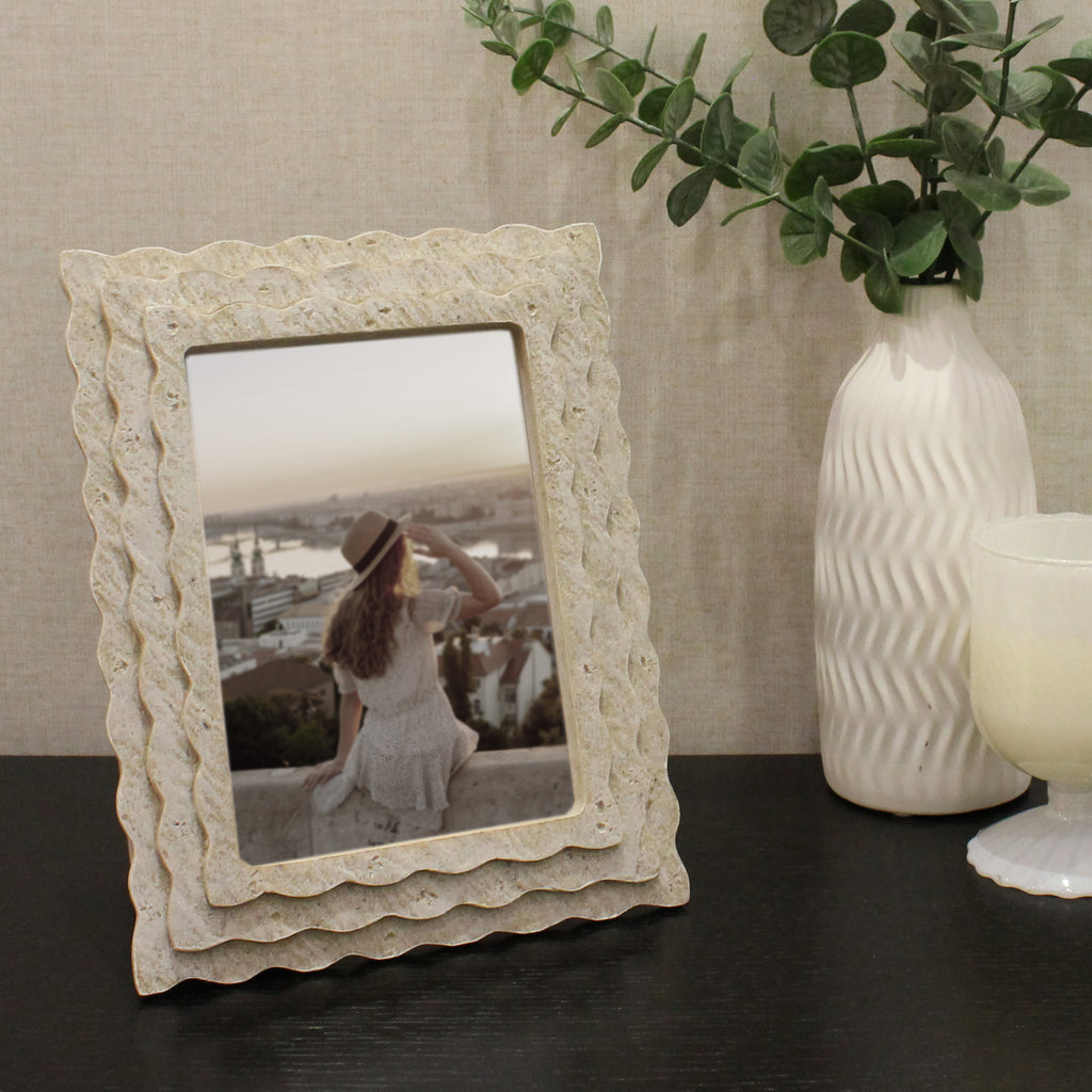 Beige Wavy Picture Frame, 5x7