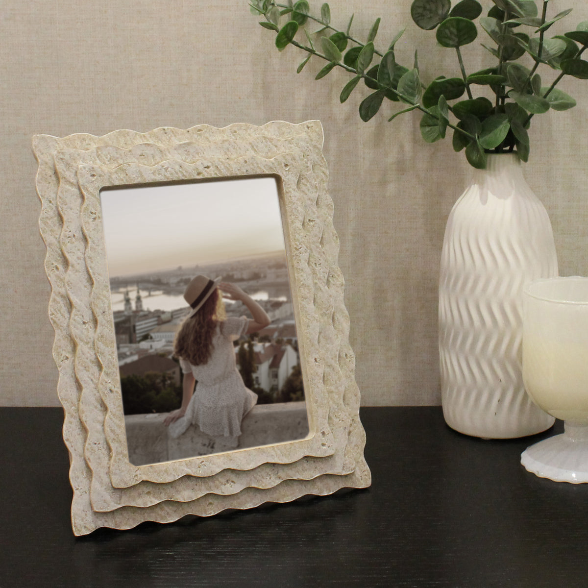 Beige Wavy Picture Frame, 5x7
