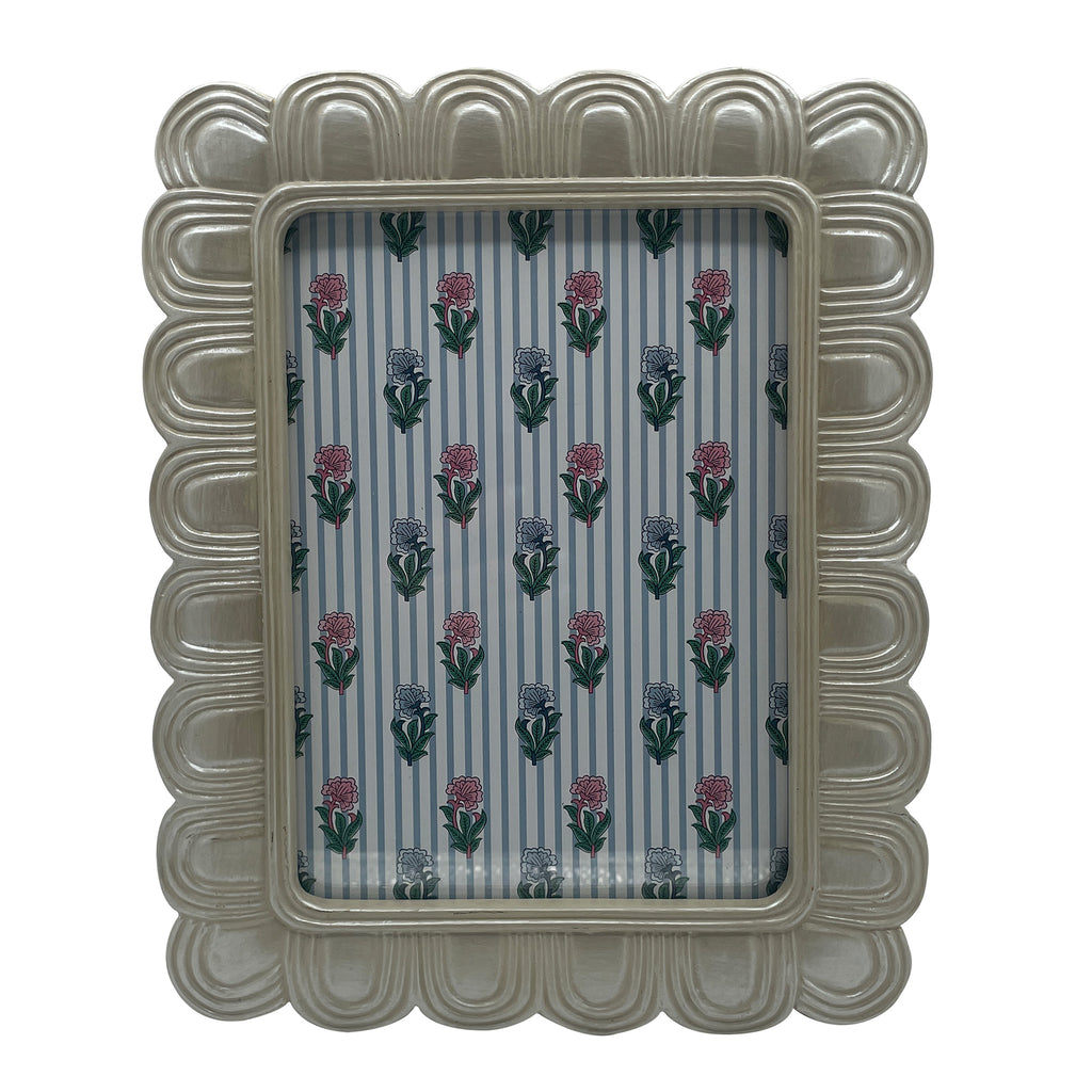 Gold Scallop Picture Frame, 5x7