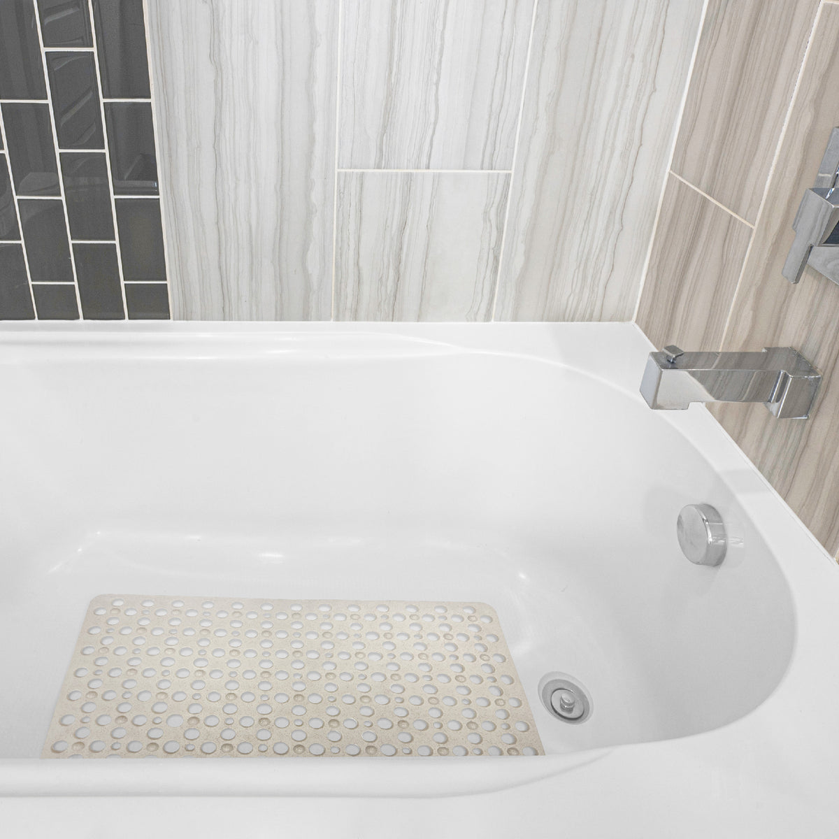 Eco-Friendly Quick-Drain Bath Mat, Light Tan, 16.9" x 29.5"