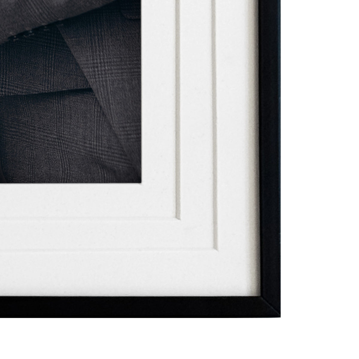 Black Metal Triple Mat 5x7 Picture Frame